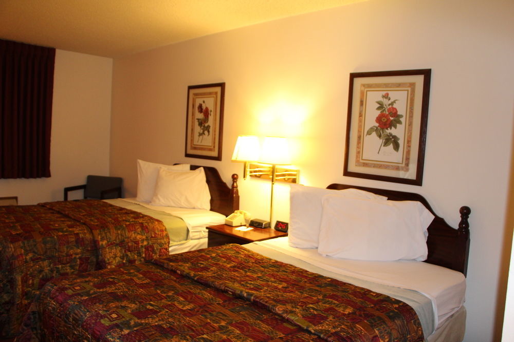 Westbridge Inn And Suites Centerville Extérieur photo